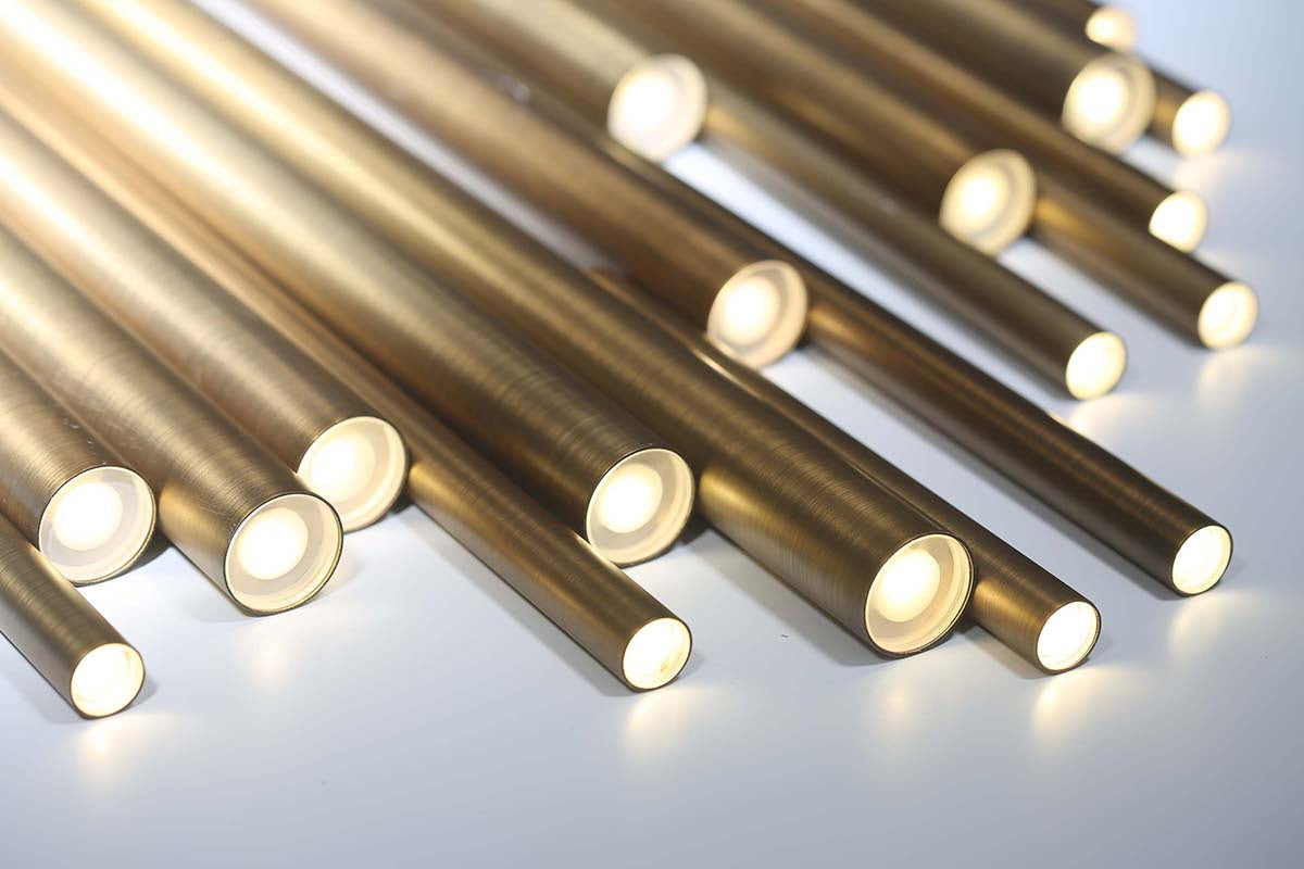 Suspension linéaire multiple Santana Laiton brossé, nombre ampoules 18 – vue 3