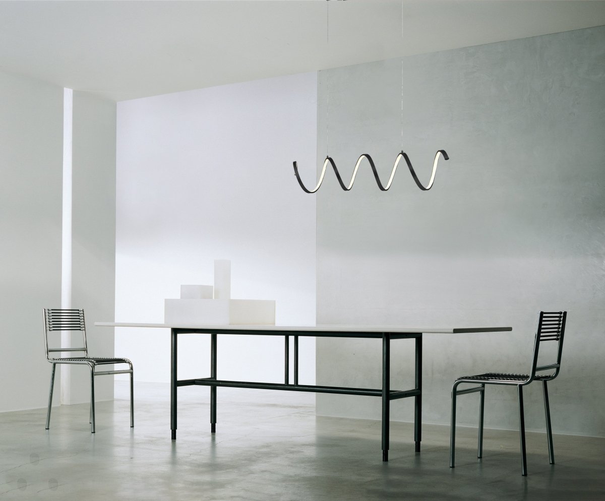 Suspension linéaire Synergy - Noir by Kuzco Lighting | Luminaires & cie