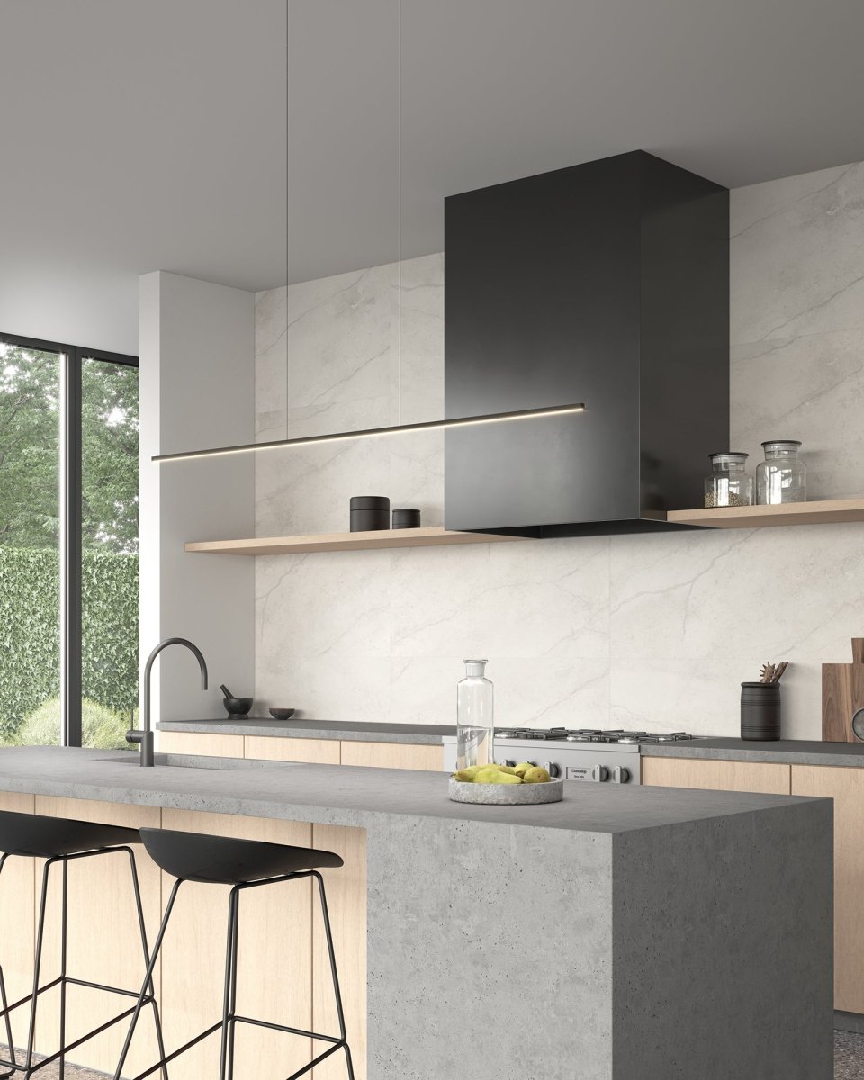 Suspension linéaire Vega Minor - Noir 60" by Kuzco Lighting | Luminaires & cie