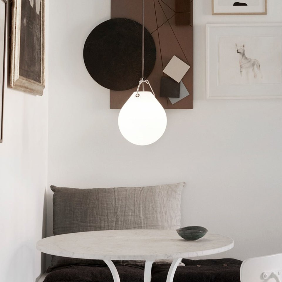 Suspension Moser - 9.8" by Louis Poulsen | Luminaires & cie