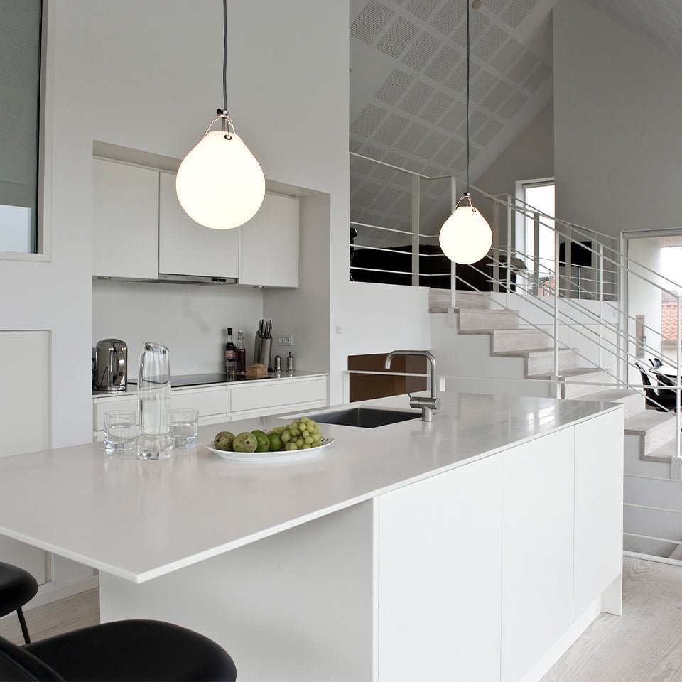 Suspension Moser - 9.8" by Louis Poulsen | Luminaires & cie