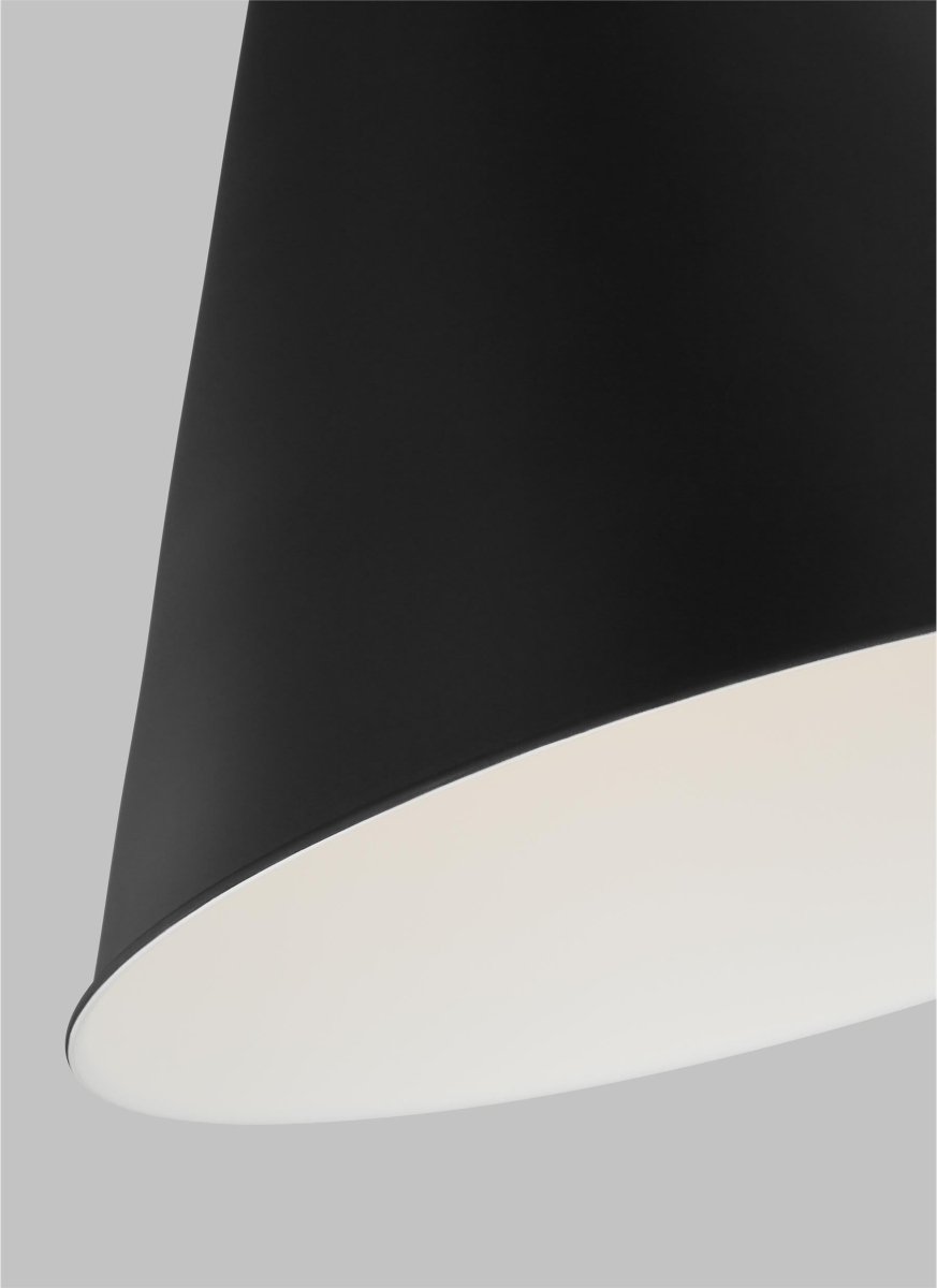 Suspension Wellfleet Cone - Noir de minuit et laiton brunis Noir de minuit 19 1/2" by Visual Comfort Studio | Luminaires & cie