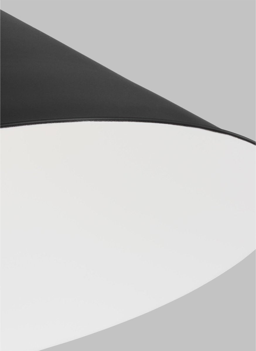 Suspension Wellfleet Cone - Noir de minuit et laiton brunis Noir de minuit 23 1/2" by Visual Comfort Studio | Luminaires & cie