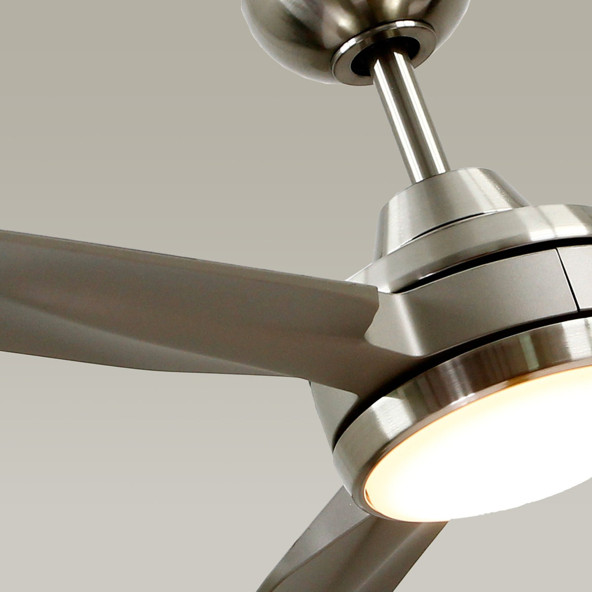 Ventilateur de plafond Fremont Nickel brossé – vue 5