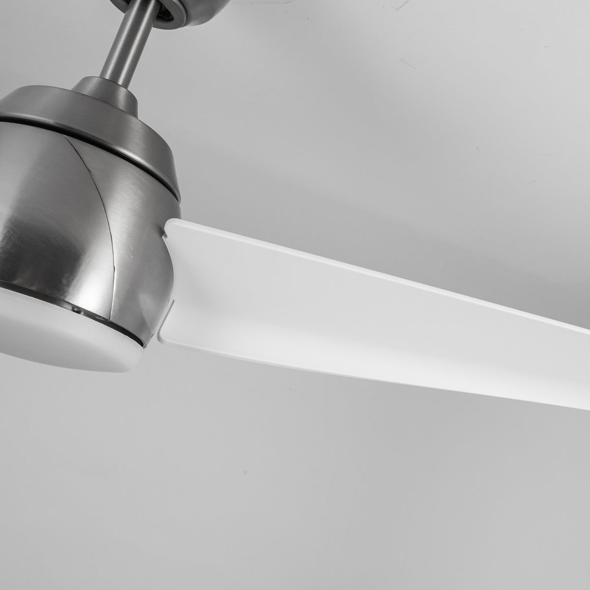 Ventilateur de plafond Thalia Nickel brossé / Blanc mat, 16 1/8" – vue 9