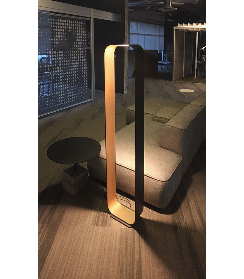 Lampe de plancher Contour - Graphite / Charbon by Pablo Designs | Luminaires & cie