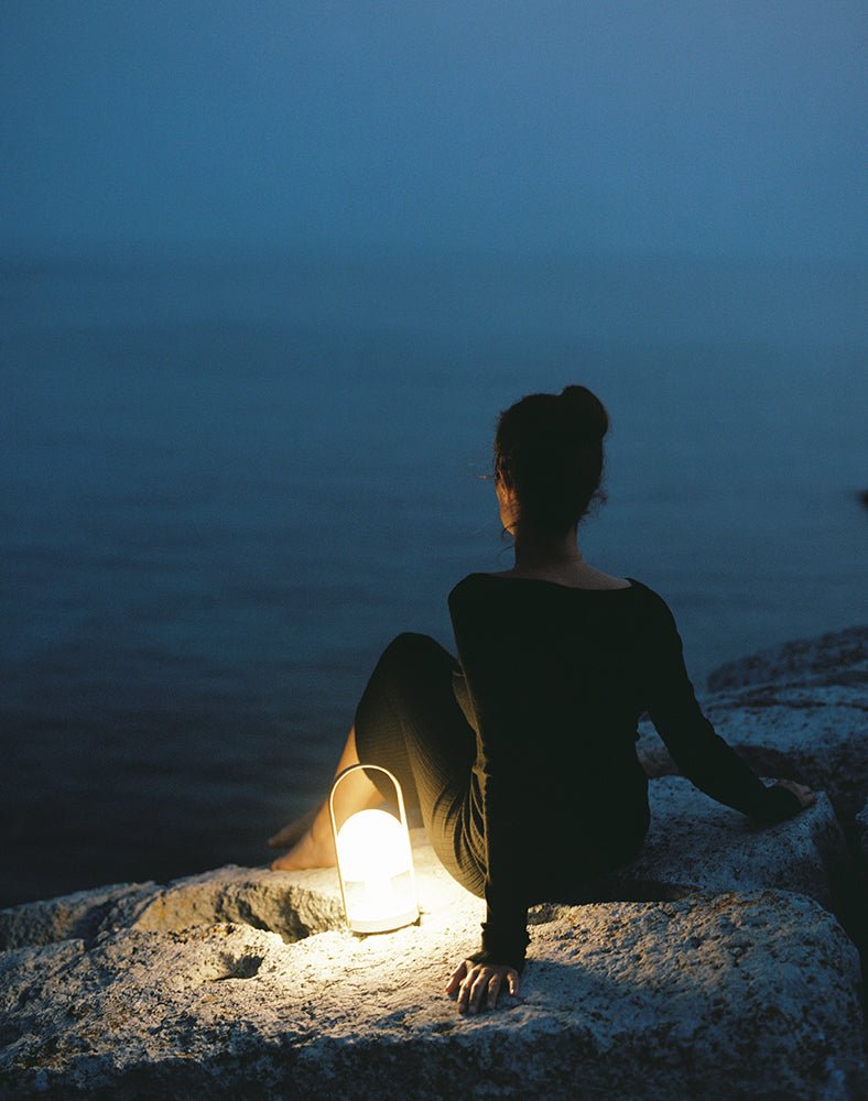 Lampe portable FollowMe - by Marset | Luminaires & cie