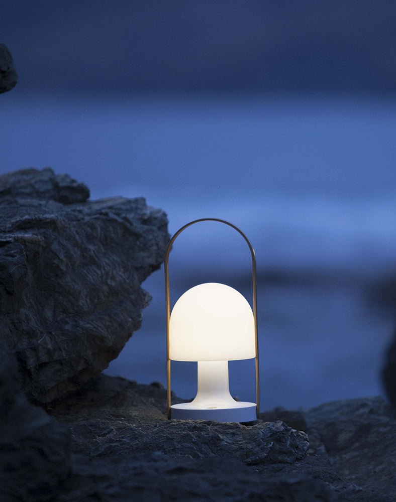 Lampe portable FollowMe - by Marset | Luminaires & cie