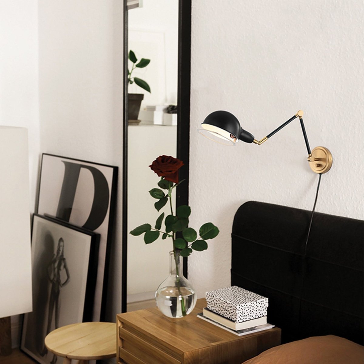 Murale Blare - Or vieilli Laiton + Noir 19" by Matteo Lighting | Luminaires & cie