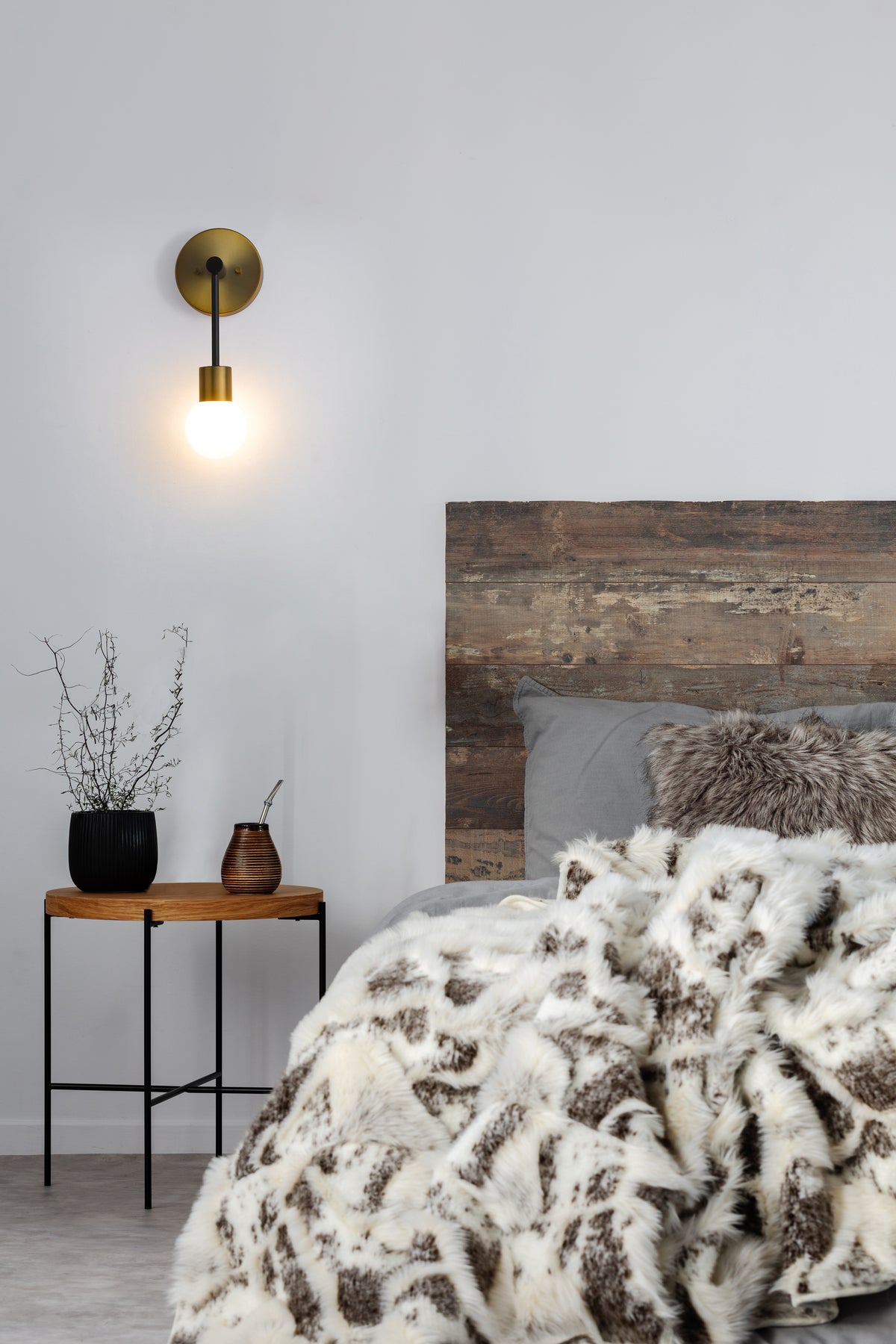 Applique murale Neutra Noir mat + Laiton fonderie, nombre ampoules 1 – vue 2