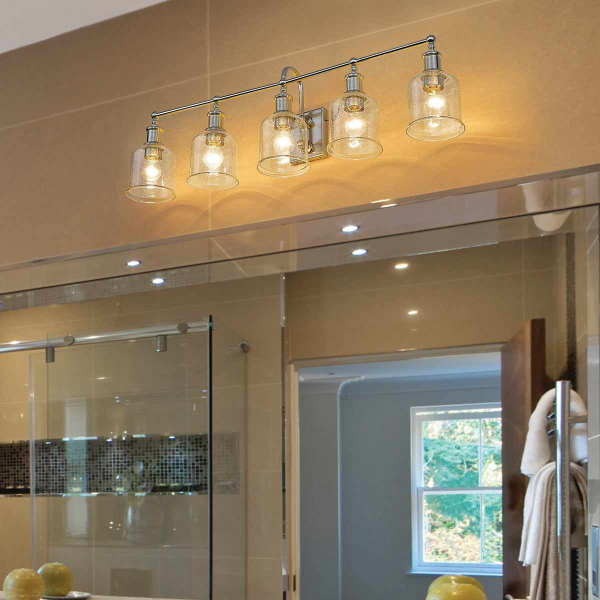 Luminaire de vanité Bryant Nickel brossé, Grené transparent, 40 1/2" – vue 3