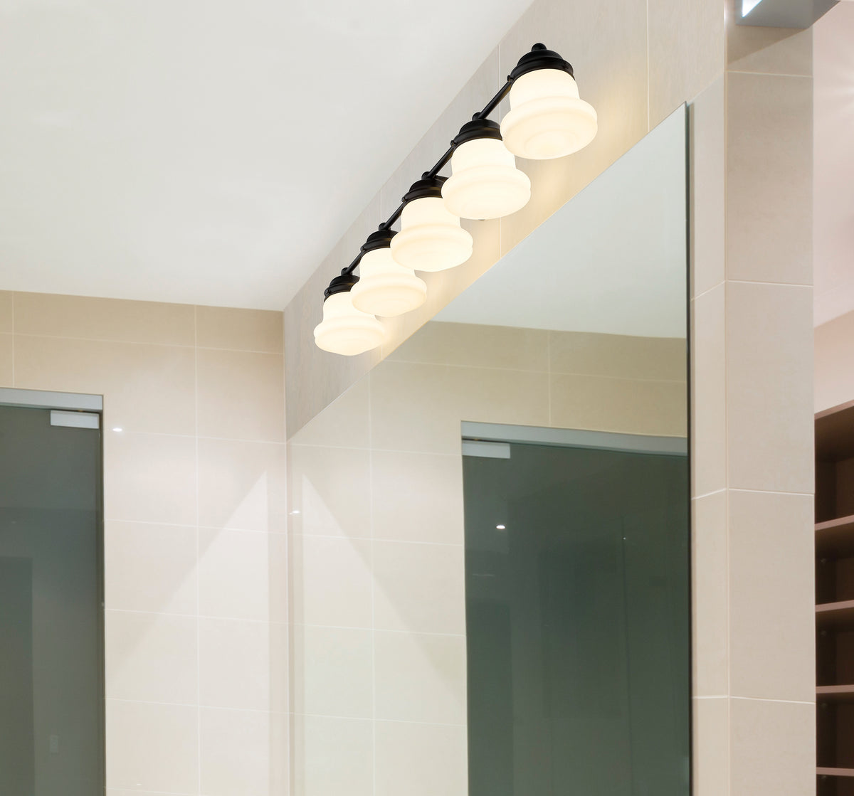Luminaire de vanité Vaughn Noir mat, Opale mate, 40 3/4" – vue 2