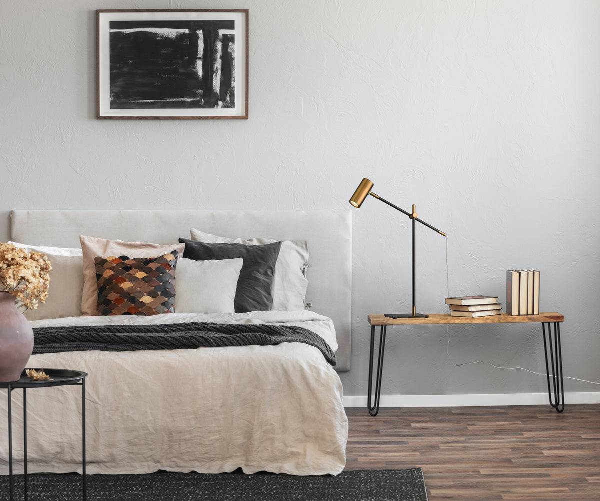Lampe de table Calumet Noir mat + Laiton vieilli – vue 2