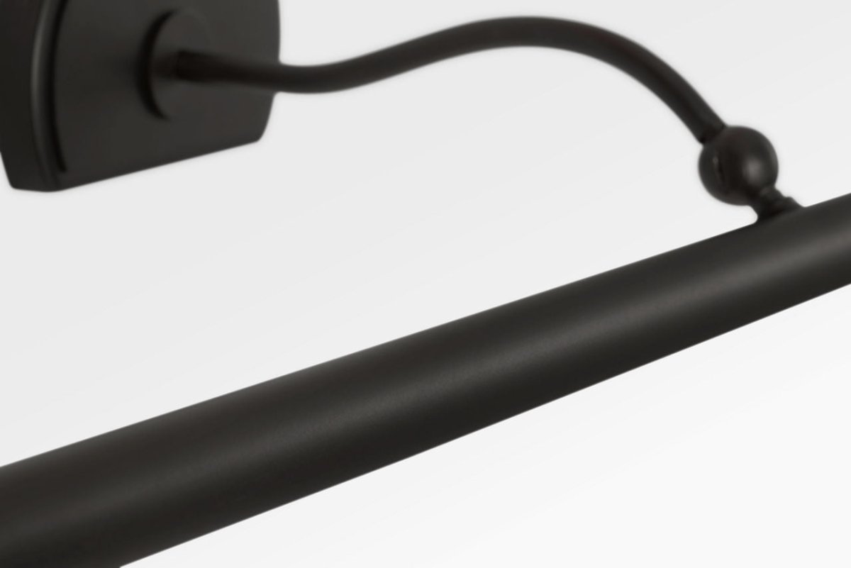 Applique de tableau Lamont - Laiton bruni 30" by Visual Comfort Studio | Luminaires & cie