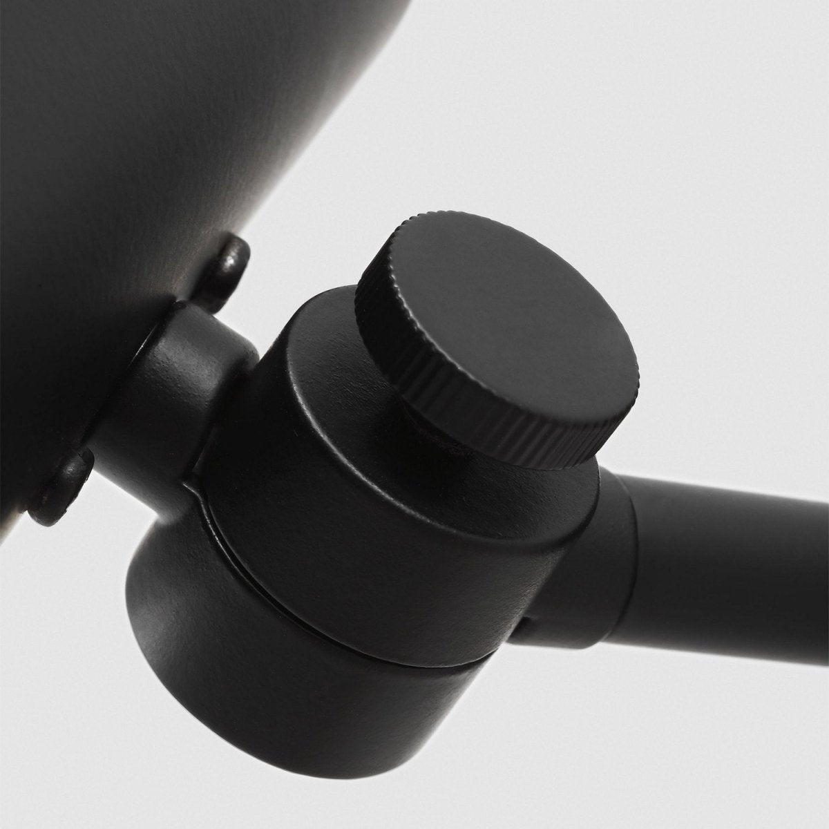 Applique murale Frasar - Laiton satiné 8" by Visual Comfort Studio | Luminaires & cie