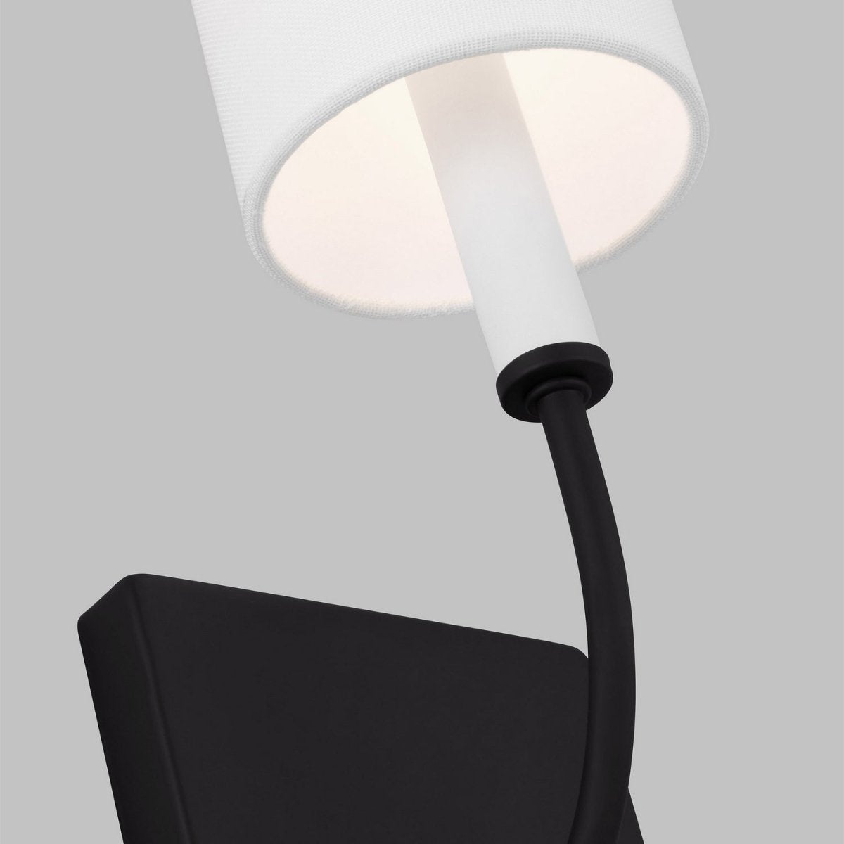Applique murale Greenwich - Nickel brossé by Visual Comfort Studio | Luminaires & cie