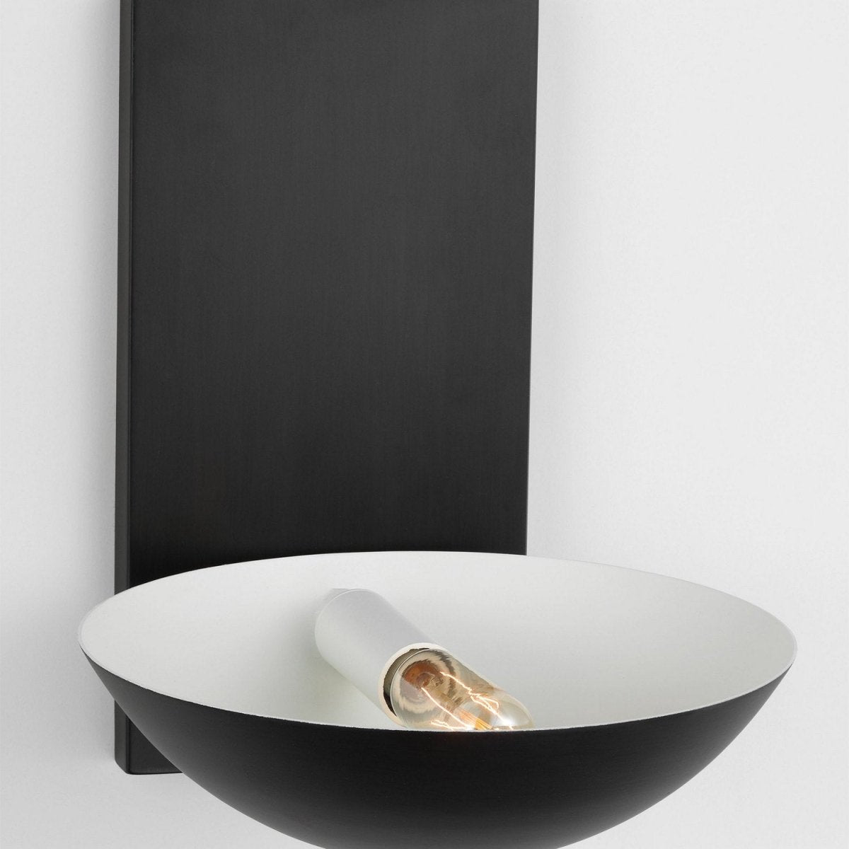 Applique murale Nevel - by Visual Comfort Studio | Luminaires & cie