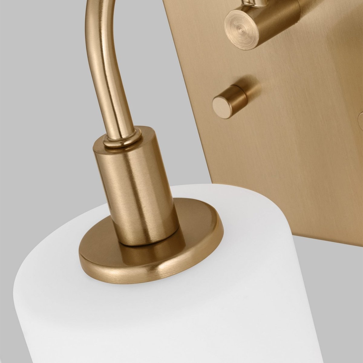 Applique murale Oak Moore - Nickel brossé by Visual Comfort Studio | Luminaires & cie