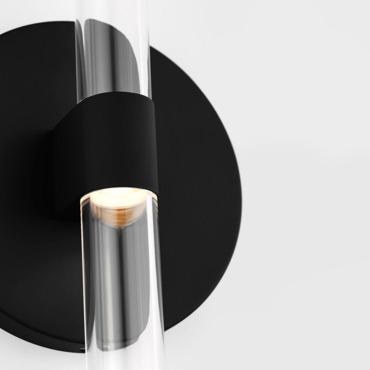 Applique murale Silas - Noir minuit 24" by Visual Comfort Studio | Luminaires & cie