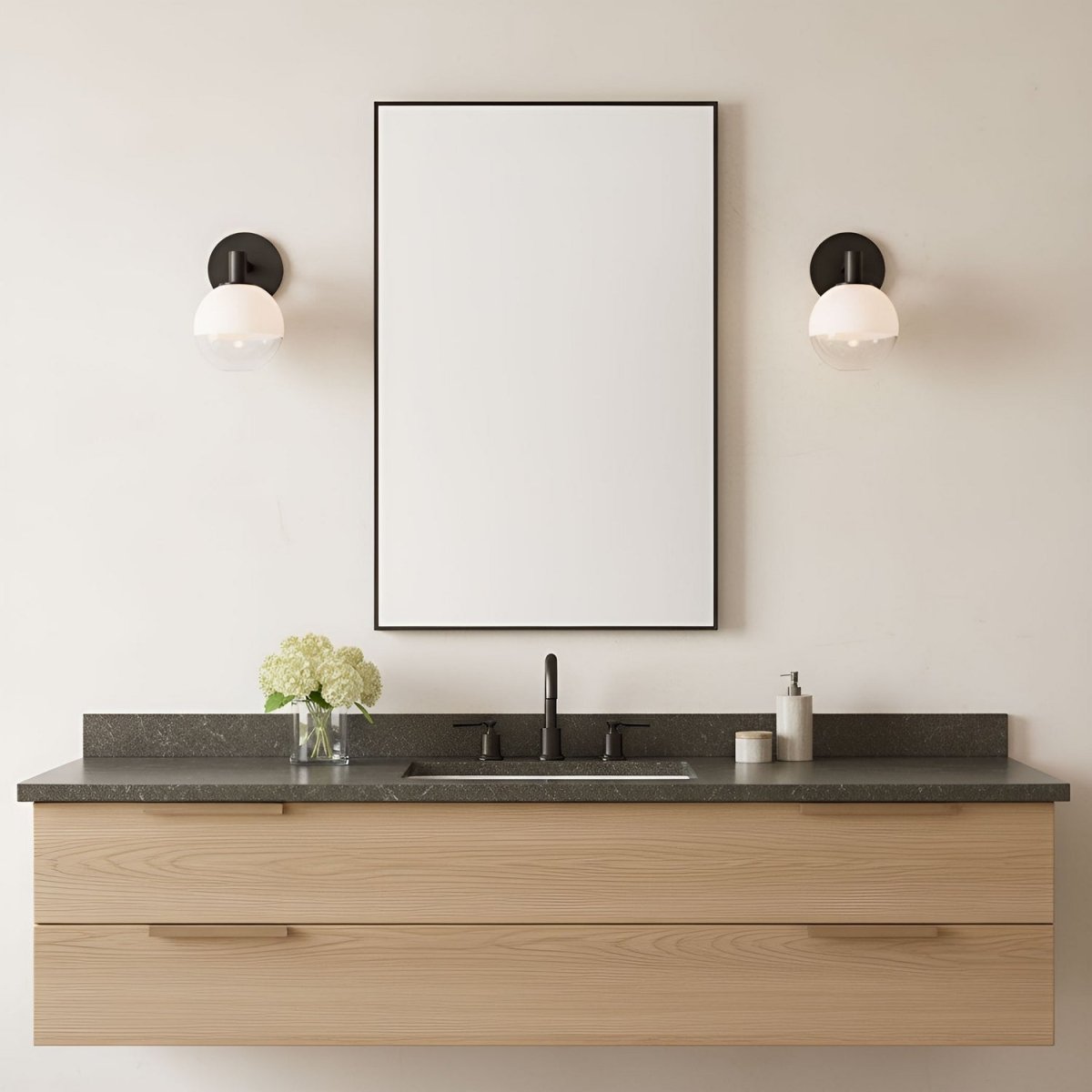 Applique murale Torian - Laiton bruni by Visual Comfort Studio | Luminaires & cie