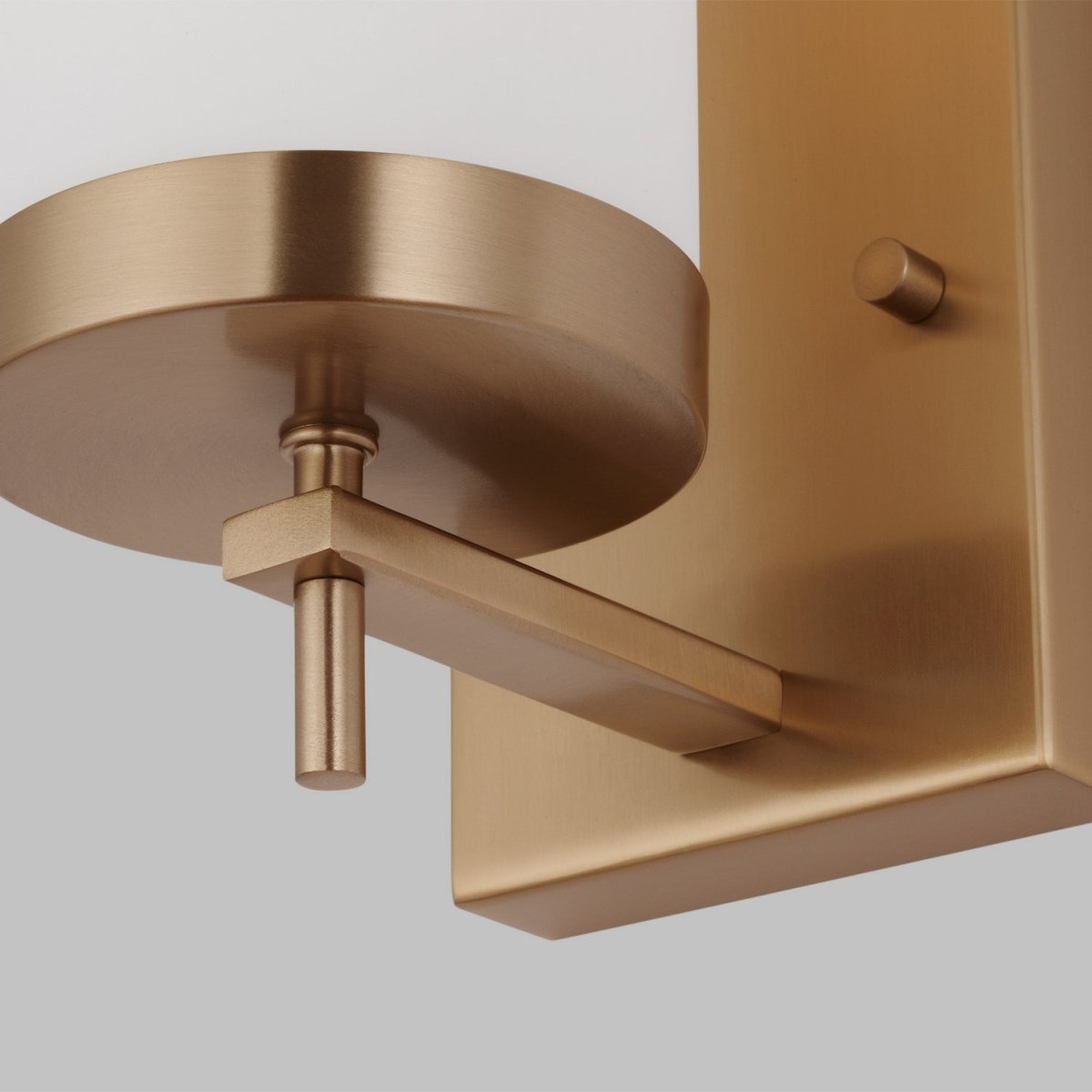 Applique murale Zire - Nickel brossé by Visual Comfort Studio | Luminaires & cie