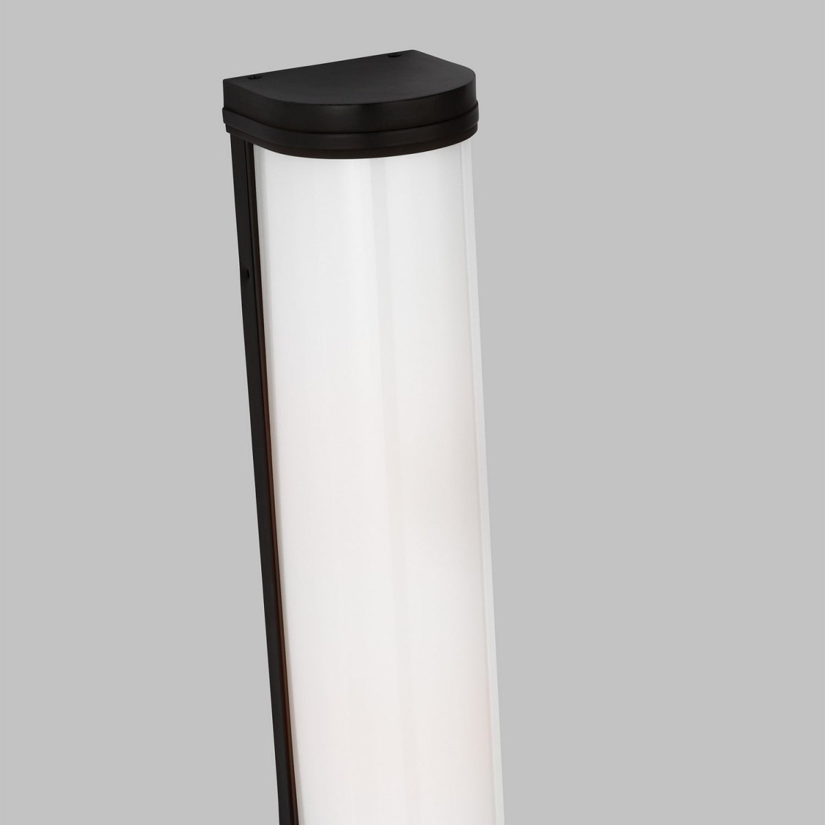 Barre d'éclairage de salle de bain Ifran - Nickel poli 24" by Visual Comfort Studio | Luminaires & cie