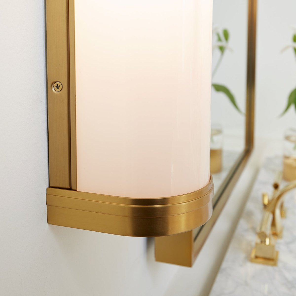 Barre d'éclairage de salle de bain Ifran - Nickel poli 24" by Visual Comfort Studio | Luminaires & cie