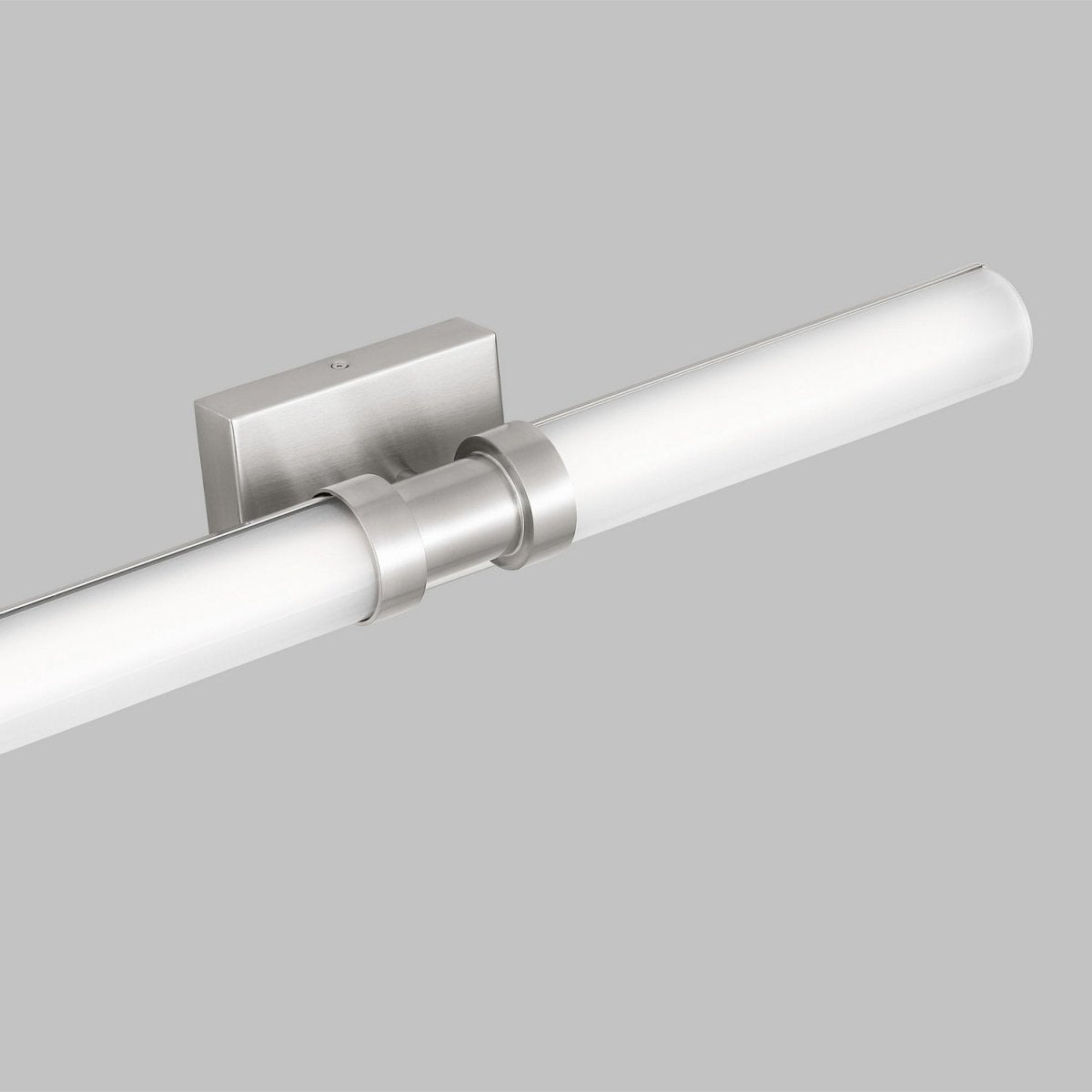 Barre d'éclairage de salle de bain Kiel - Nickel brossé 48" by Visual Comfort Studio | Luminaires & cie