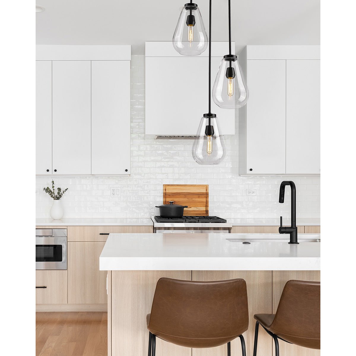 Chandelier Ayra - Noir mat by Z - Lite | Luminaires & cie
