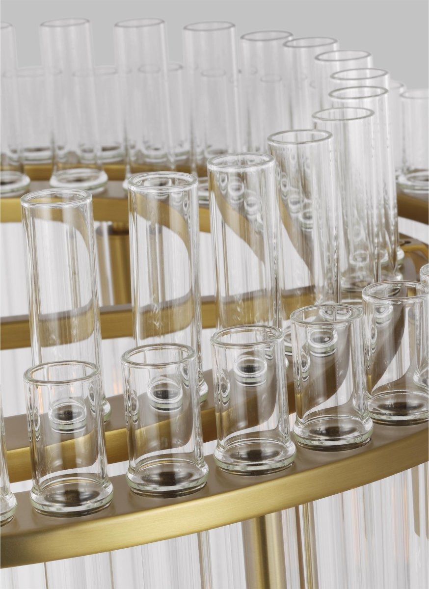 Chandelier Beckett - Laiton brûlé 24" by Visual Comfort Studio | Luminaires & cie