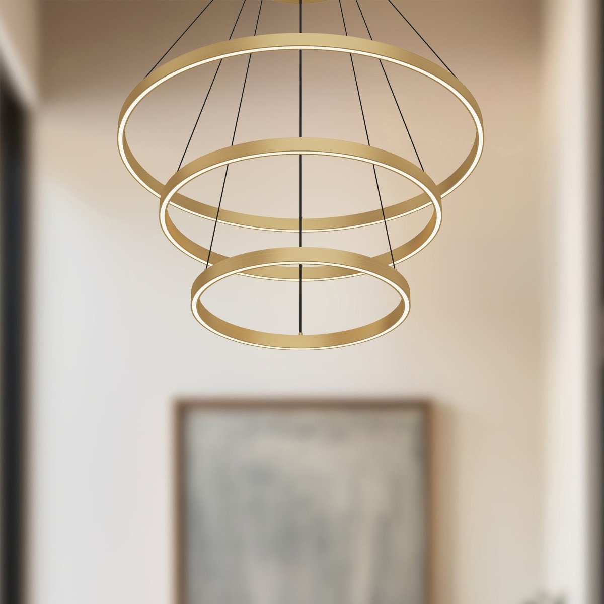 Chandelier Cerchio - Or brossé 31 1/2" 3 - étages / Éclairage haut + bas by Kuzco Lighting | Luminaires & cie
