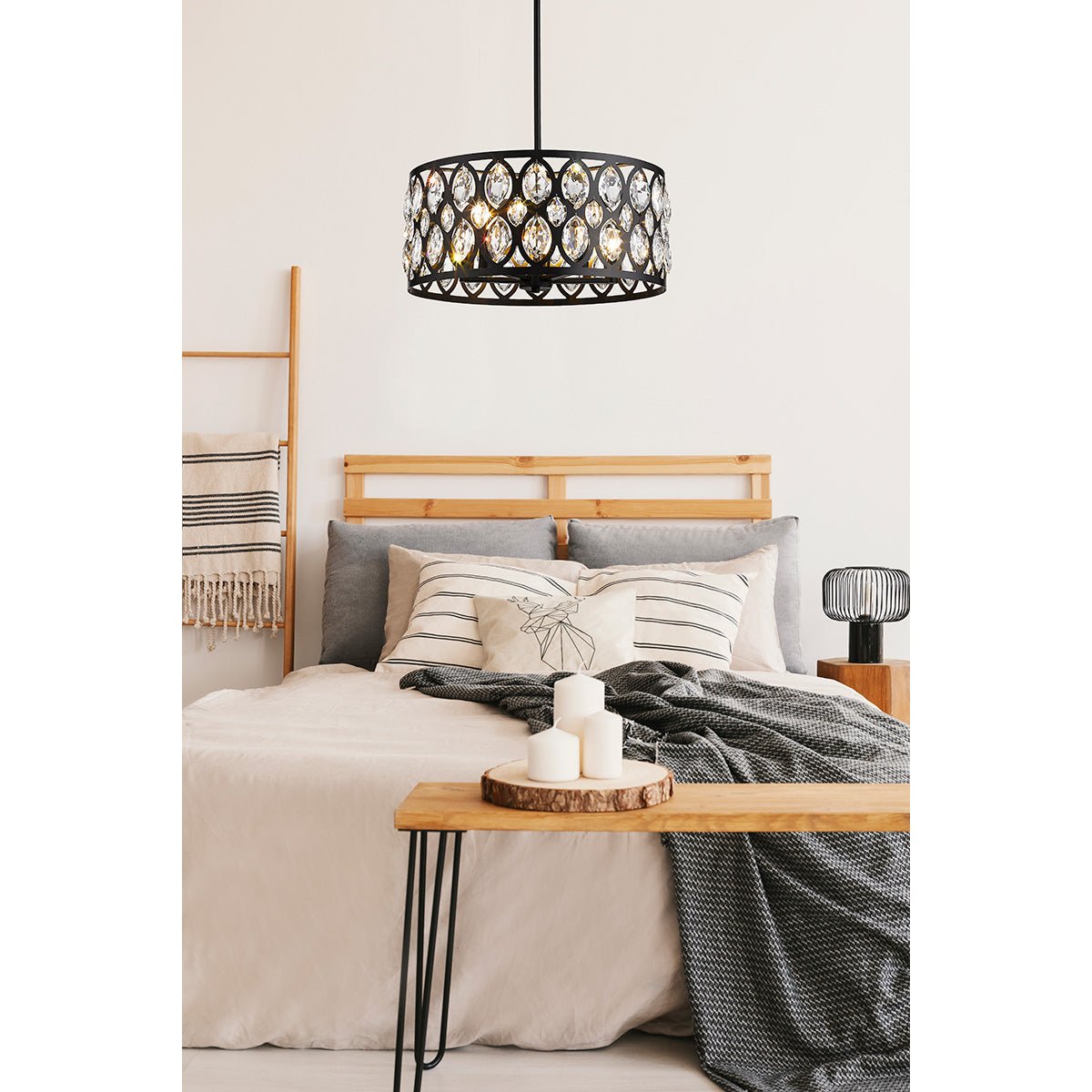 Chandelier Dealey