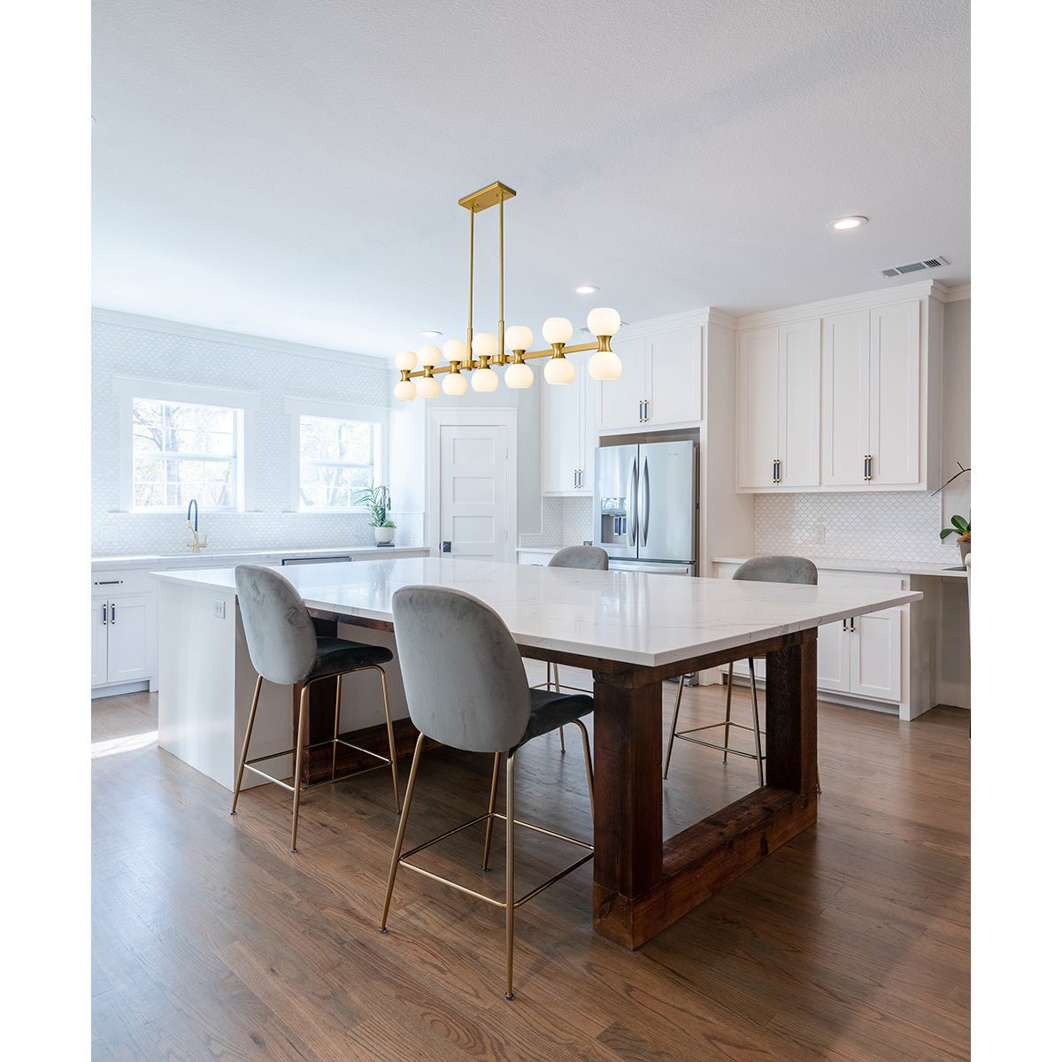 Chandelier linéaire Artemis - Or moderne 60" by Z - Lite | Luminaires & cie
