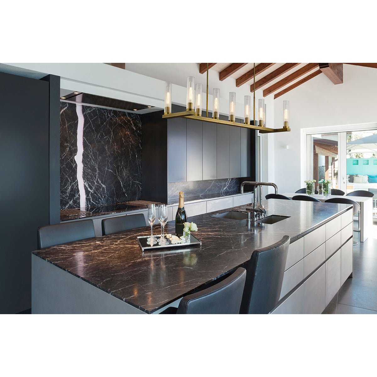 Chandelier linéaire Beau - Laiton frotté 56" 13 1/4" by Z - Lite | Luminaires & cie