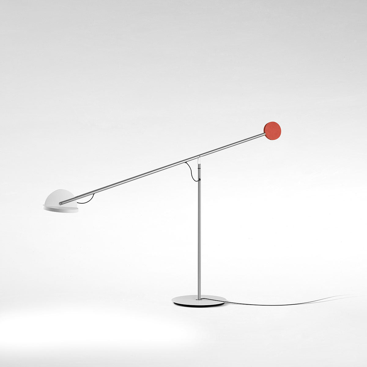 Lampe de bureau Copérnica - Graphite - Rouge by Marset | Luminaires & cie