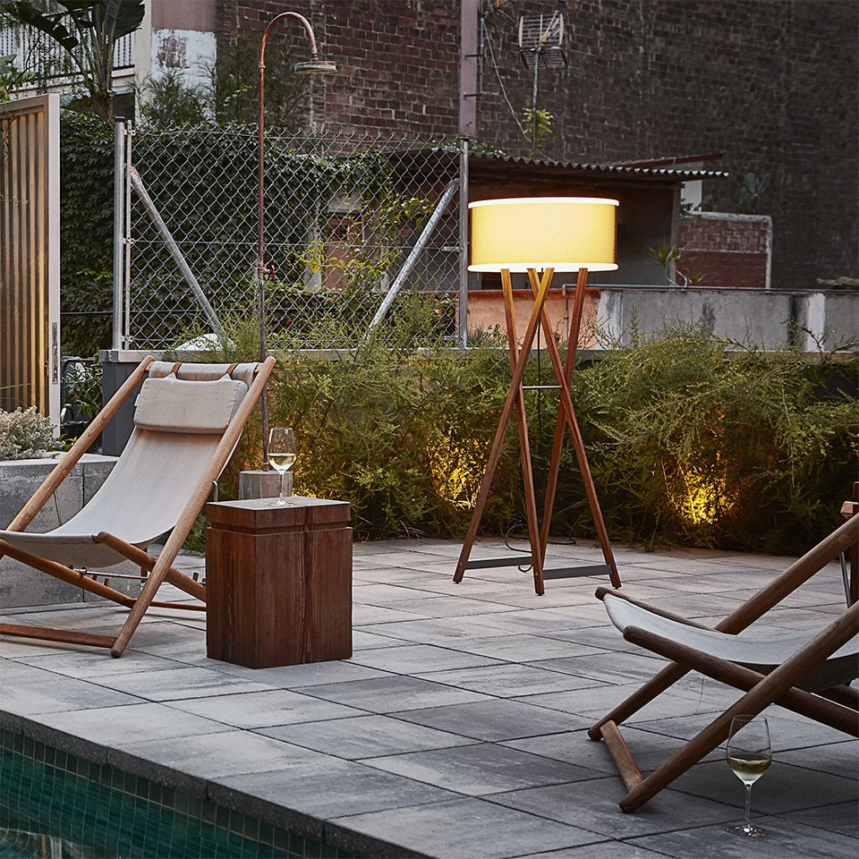 Lampe de plancher extérieure Cala - by Marset | Luminaires & cie
