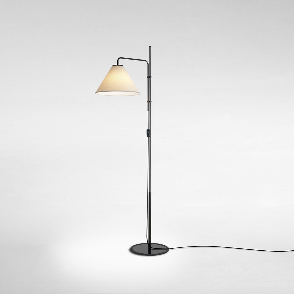 Lampe de plancher Funiculí Fabric - Sable by Marset | Luminaires & cie