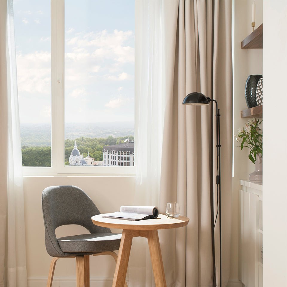 Lampe de plancher Funiculí - Blanc cassé by Marset | Luminaires & cie