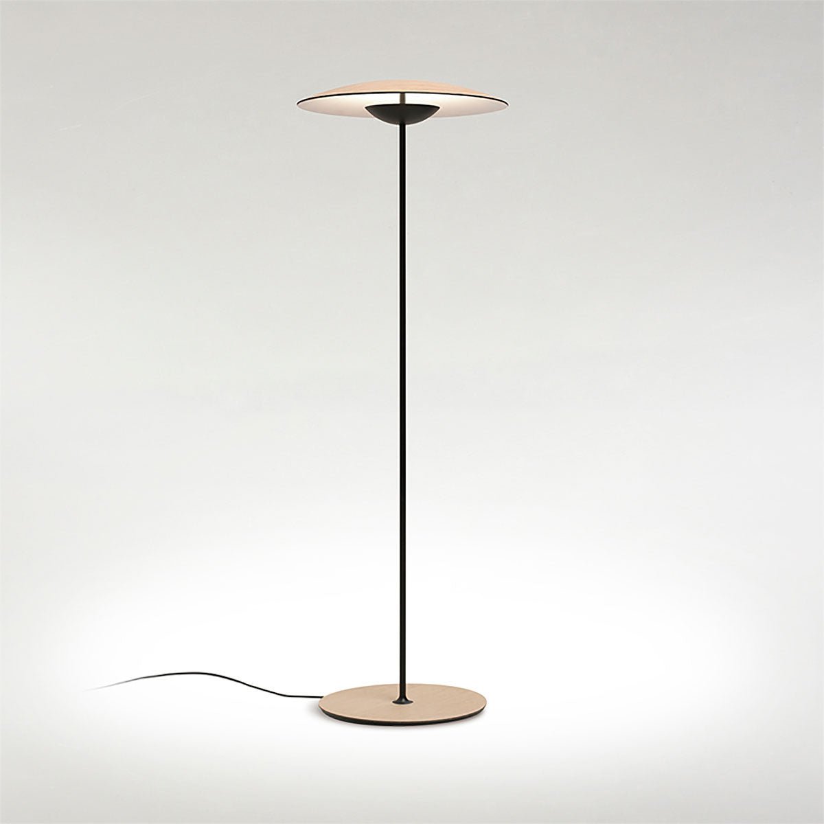 Lampe de plancher Ginger - Chêne/Blanc by Marset | Luminaires & cie