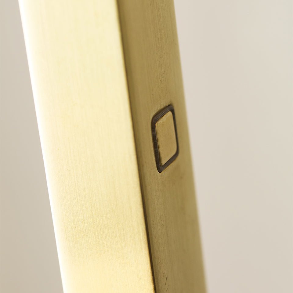 Lampe de plancher Klee - Laiton Naturel/Marbre Blanc by Tech Lighting | Luminaires & cie