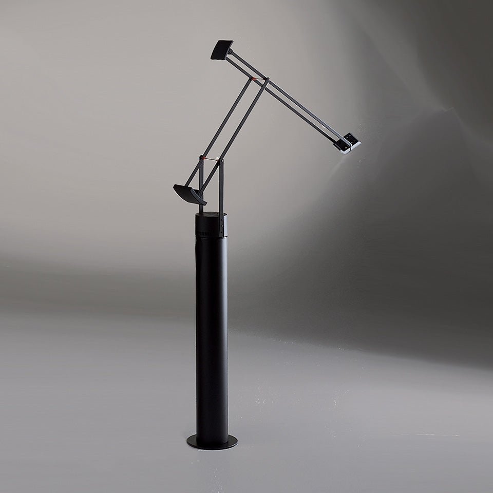Lampe de plancher Tizio - Classique (42") Halogène Bi - pin 50W by Artemide | Luminaires & cie