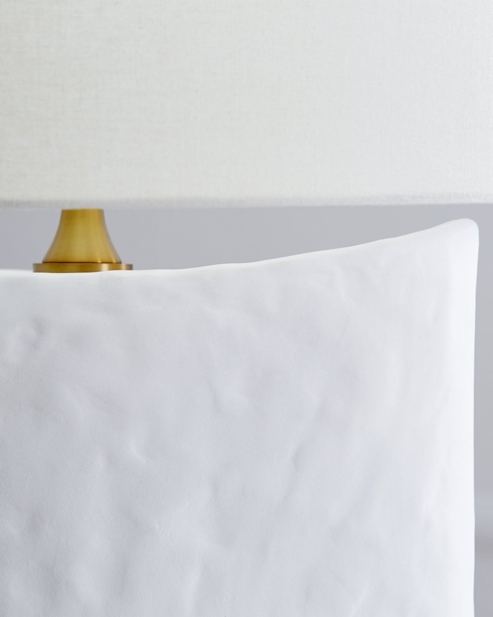 Lampe de table Cenotes - Céramique blanche mate by Visual Comfort Studio | Luminaires & cie