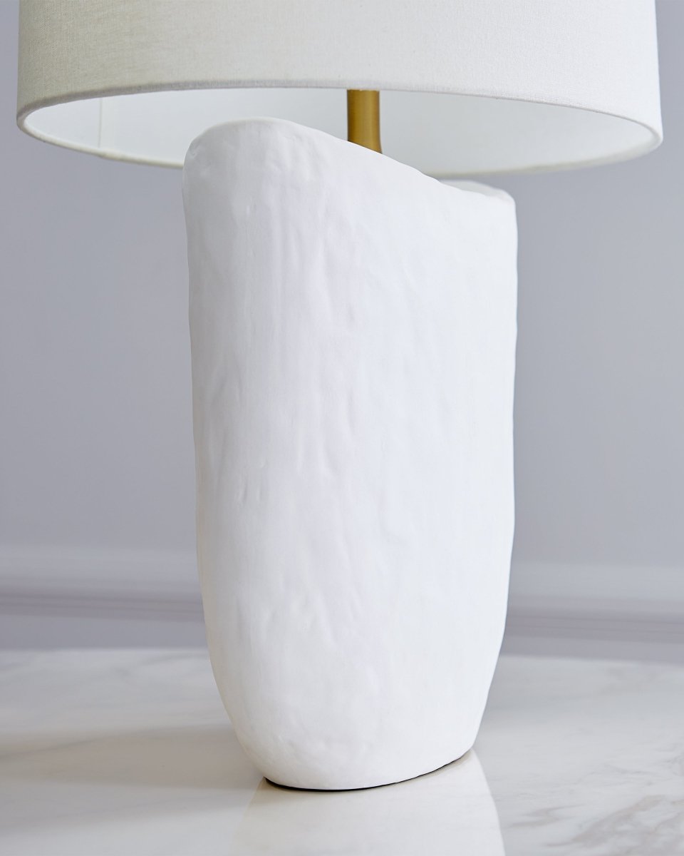 Lampe de table Cenotes - Céramique blanche mate by Visual Comfort Studio | Luminaires & cie