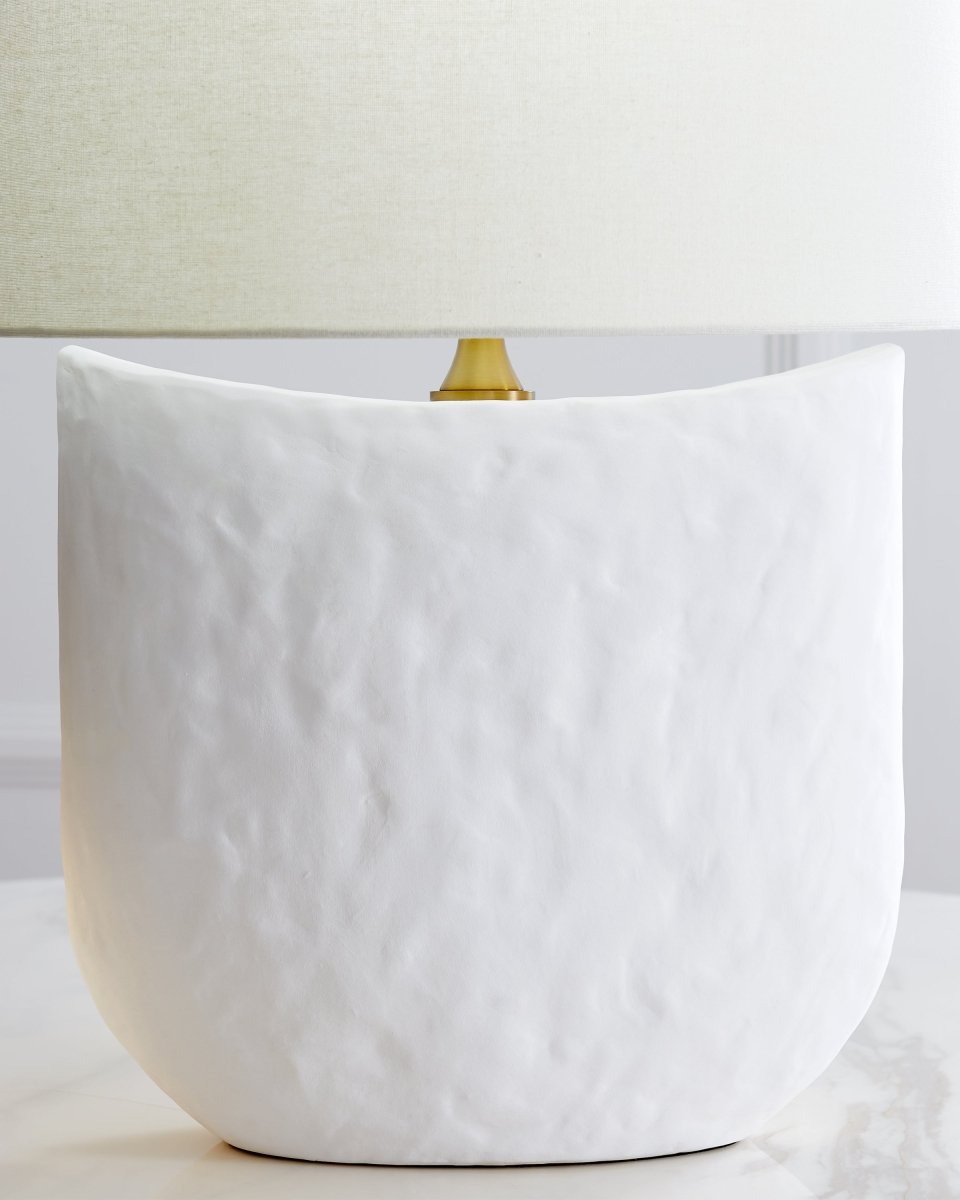 Lampe de table Cenotes - Céramique blanche mate by Visual Comfort Studio | Luminaires & cie