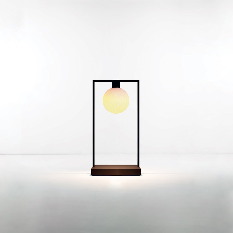 Lampe de table Curiosity - 14" Avec sphère by Artemide | Luminaires & cie