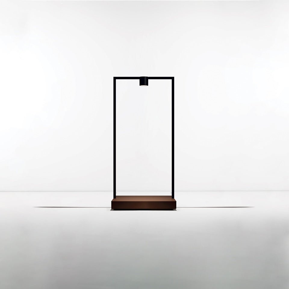 Lampe de table Curiosity - 17 3/4" Avec sphère by Artemide | Luminaires & cie