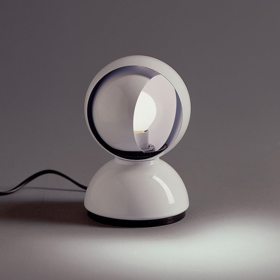 Lampe de table Eclisse - Blanc poli by Artemide | Luminaires & cie