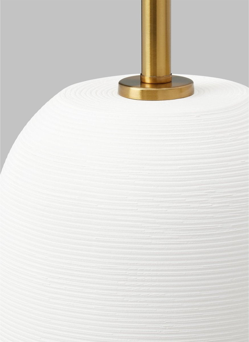Lampe de table Fanny Slim - Céramique blanche mate by Visual Comfort Studio | Luminaires & cie
