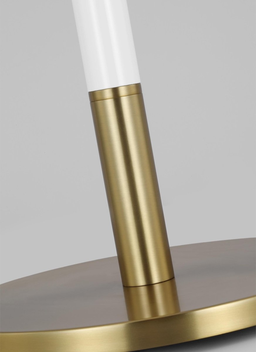 Lampe de table Monroe - Laiton brûlé et marine by Visual Comfort Studio | Luminaires & cie