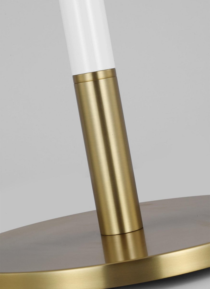 Lampe de table Monroe - Nickel poli et Blanc brillant by Visual Comfort Studio | Luminaires & cie